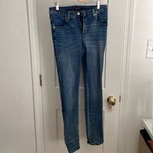 Universal Standard size 8 Seine 31 inseam